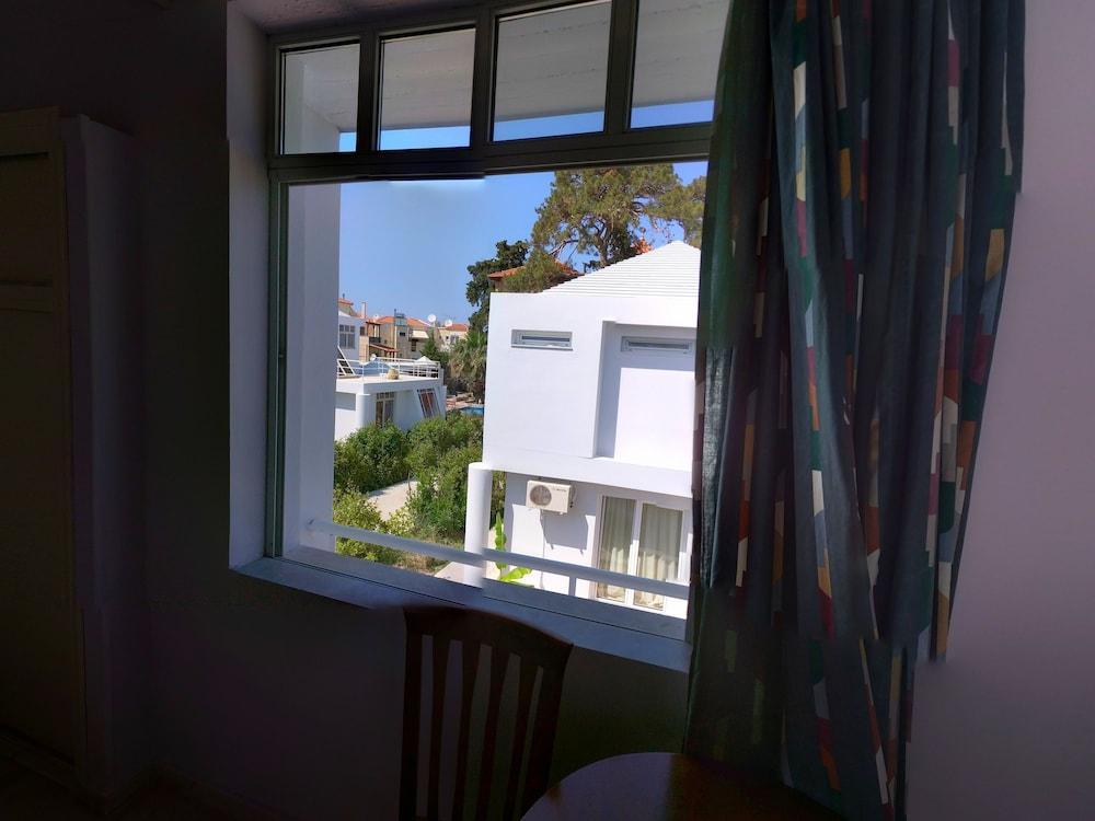 The Loriet Aparthotel Mytilene Exterior photo
